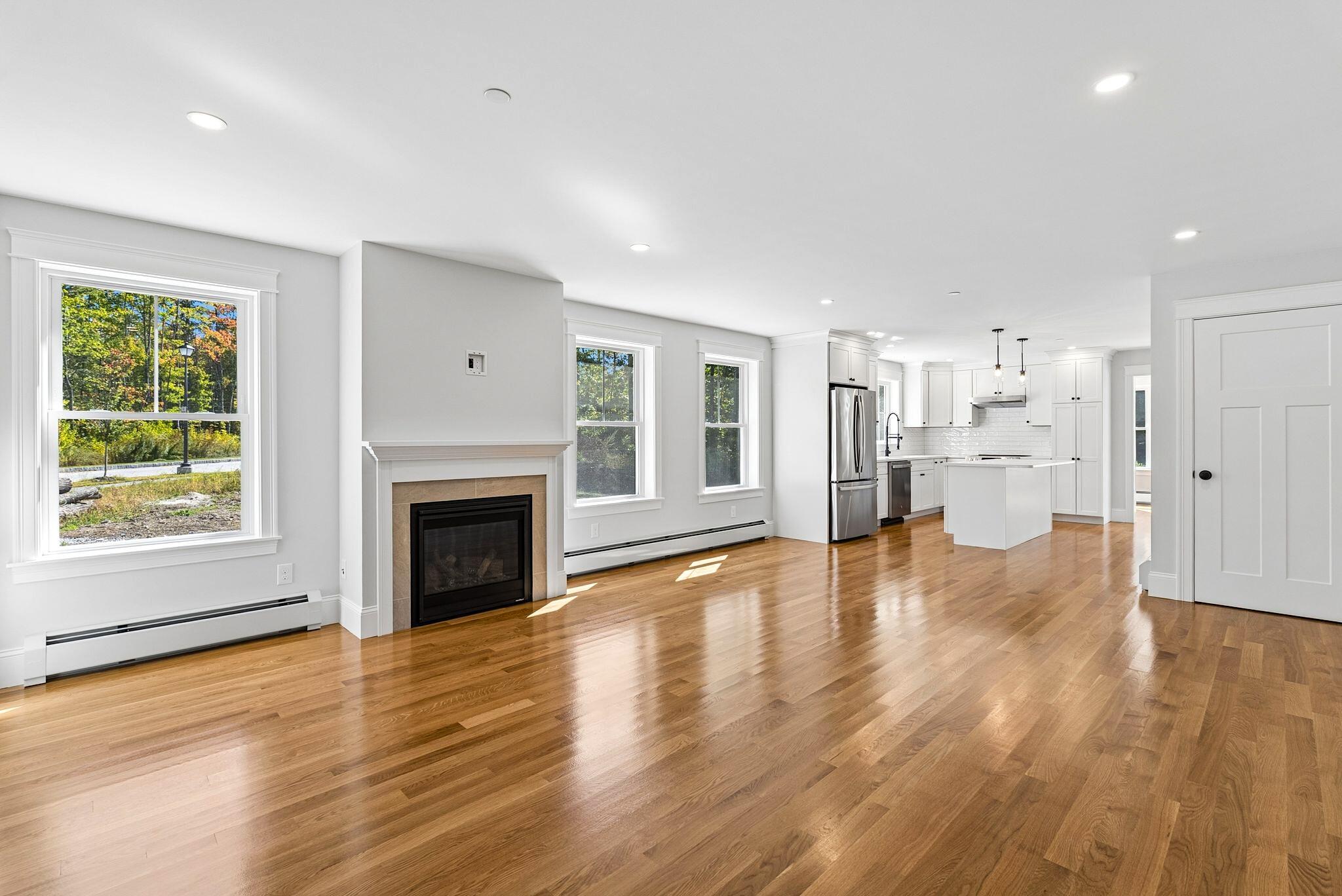60 Brandy Lane, Portland, ME 04103 Large open living area