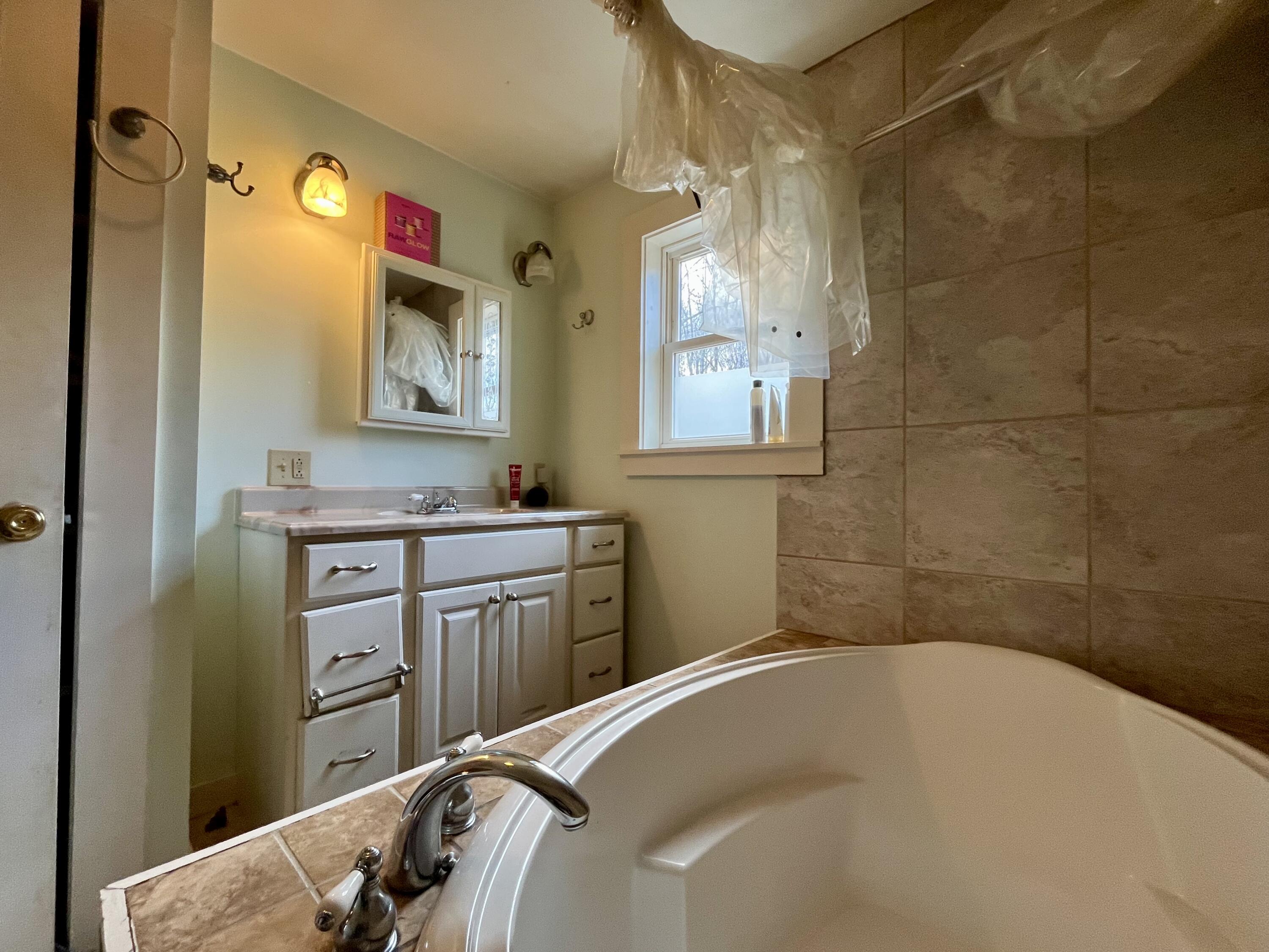516 Greenwood Road, Norway, ME, 04268
