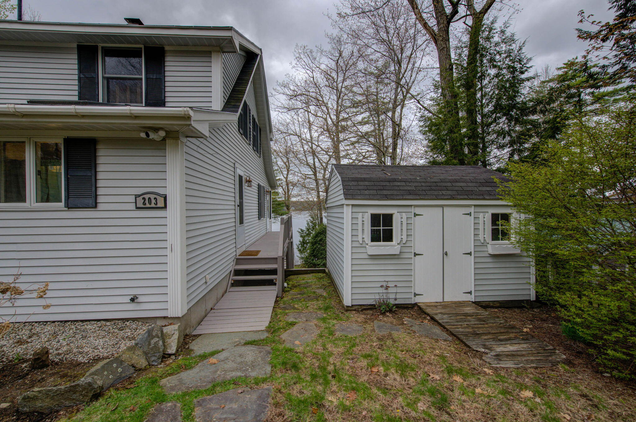 203 Cottage Road