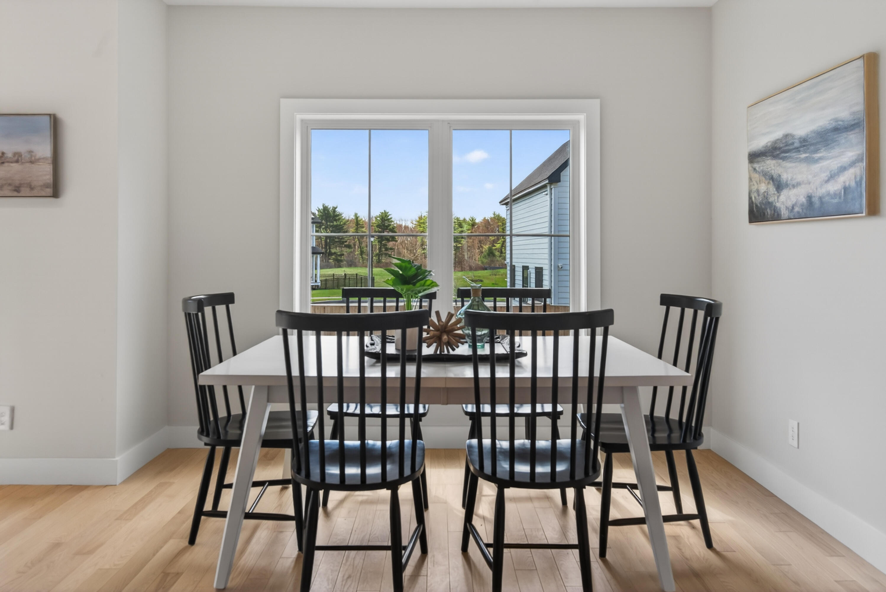 163 Owl's Nest Road, Portland, ME 04102 Zoom in of the dining space