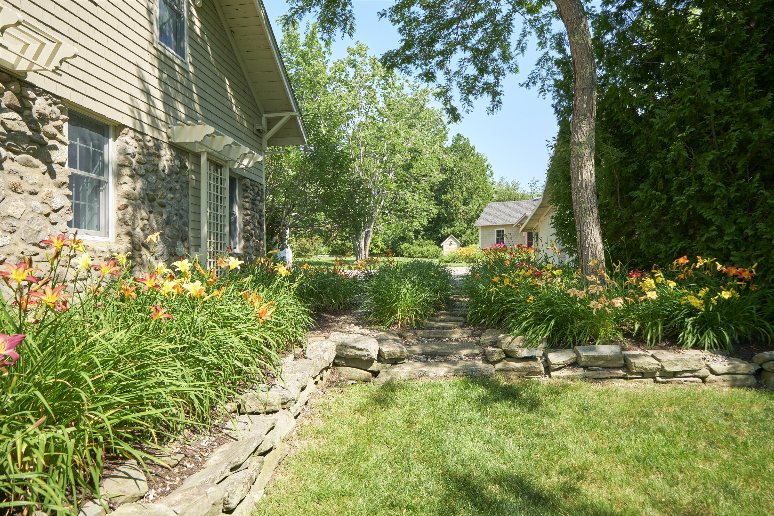 64 Pine Street UNIT 301, Portland, ME, 04102