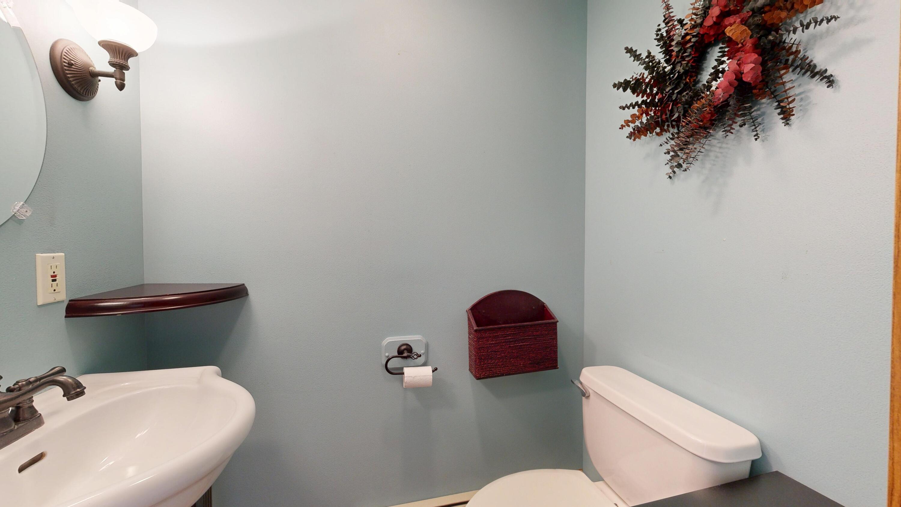 12 Hartford Street, Lewiston, ME, 04240