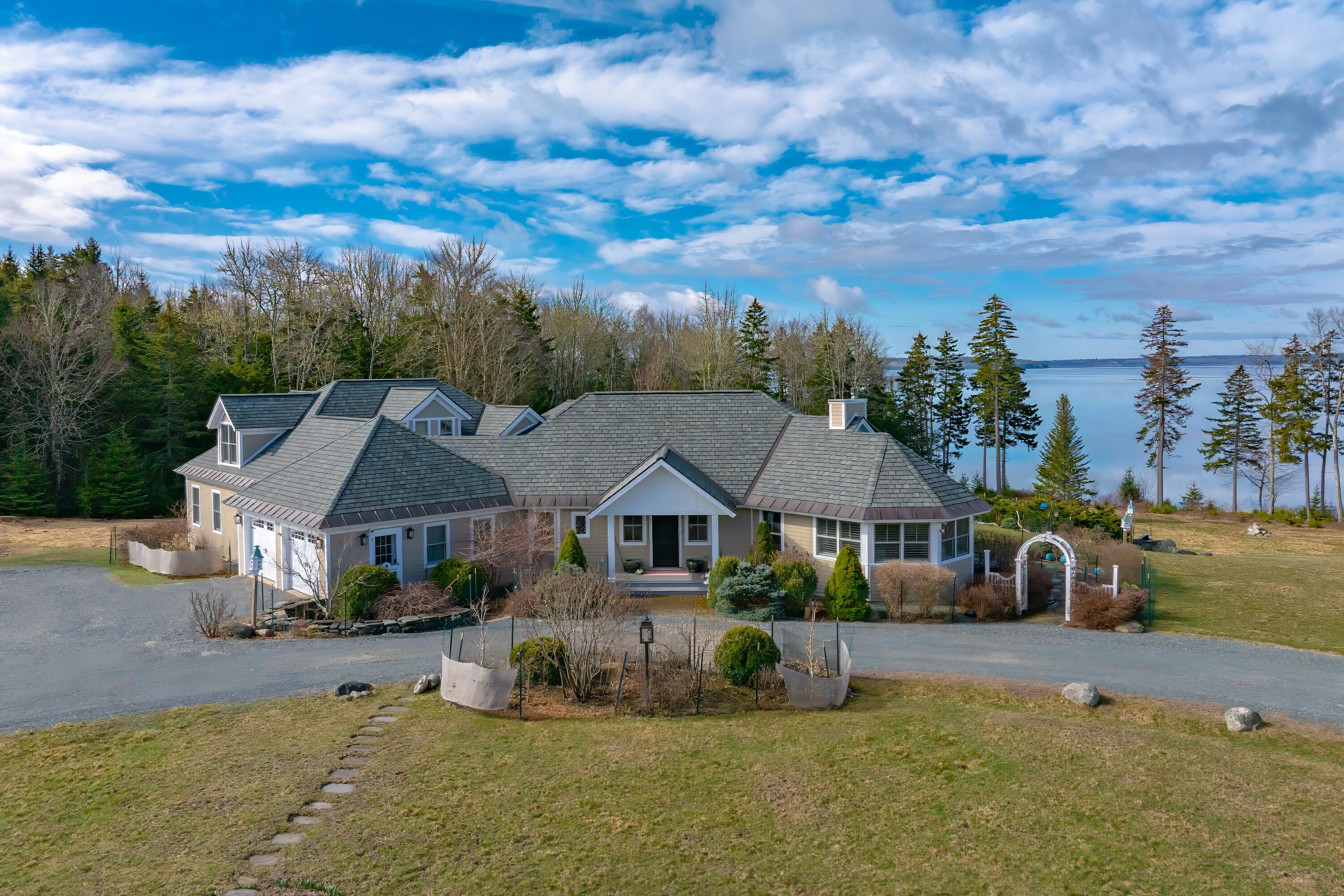22 High Street, Camden, ME, 04843