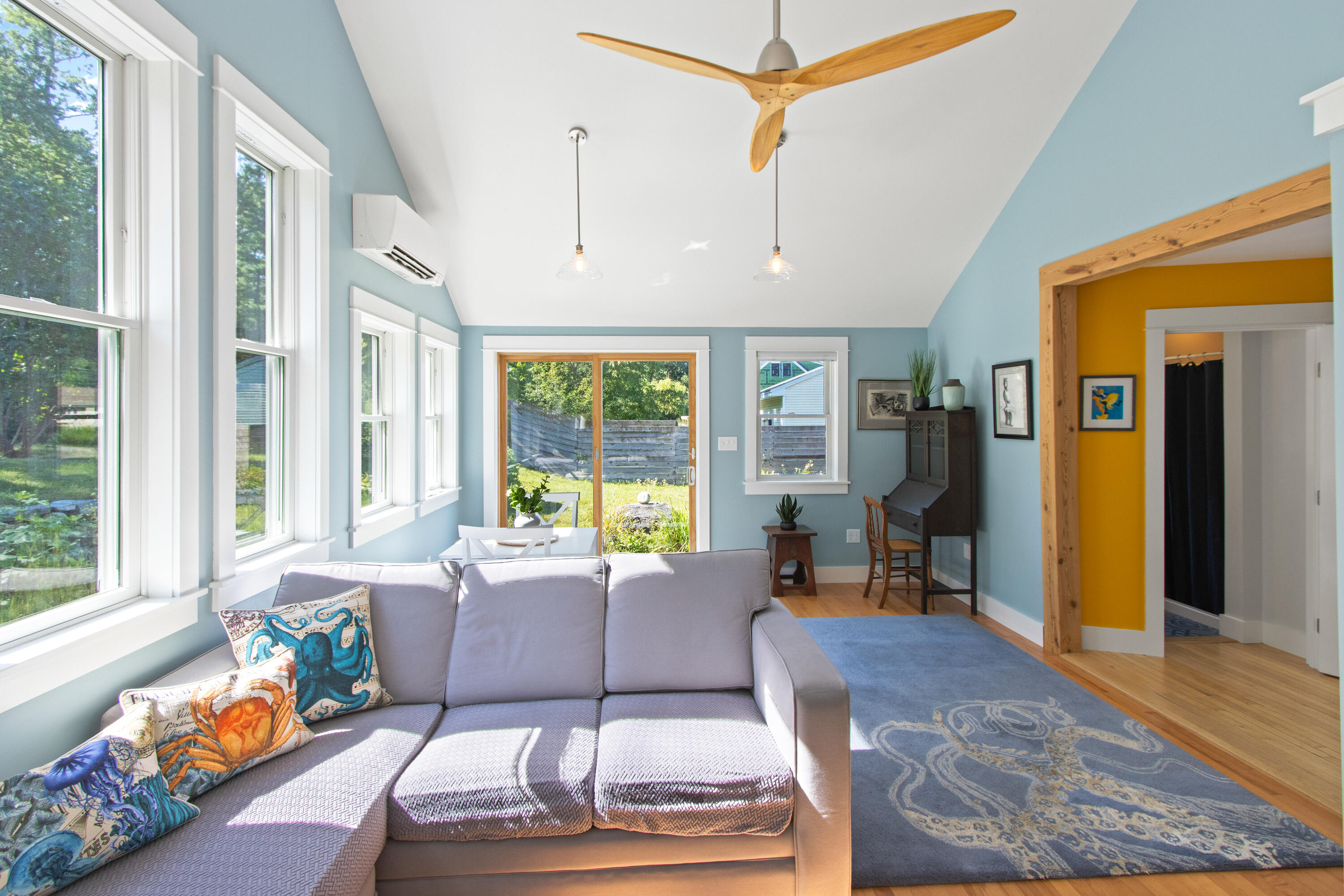 118 Rowe Avenue, Portland, ME 04102 Living Area