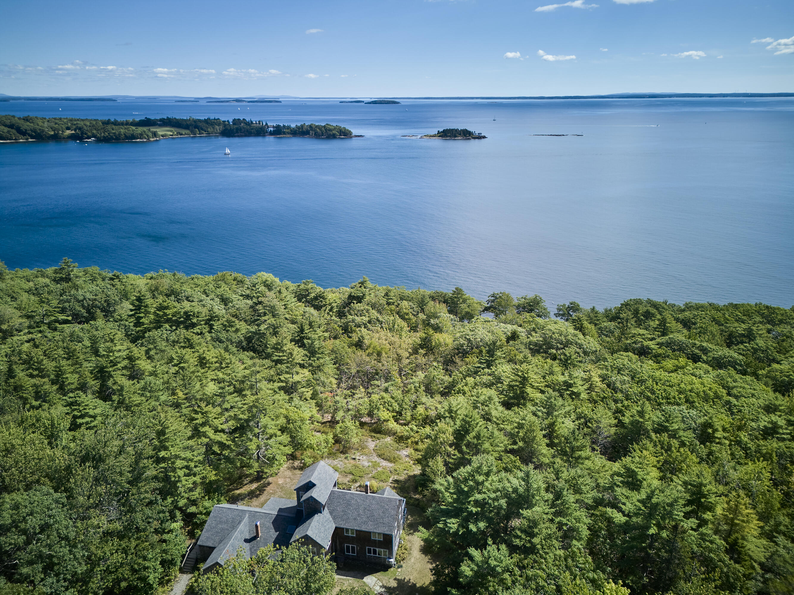 Photo of 15 Wildwood Lane Rockport ME 04856