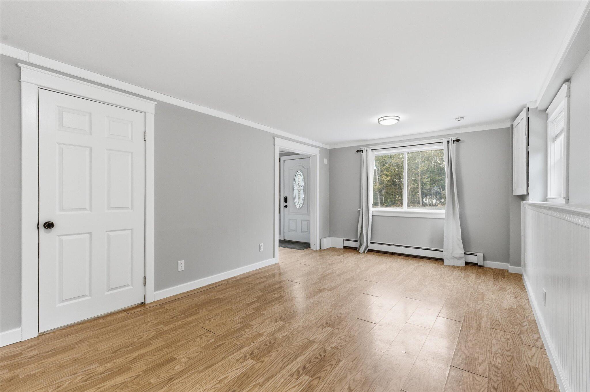 32 Charles Drive, Holden, ME, 04429