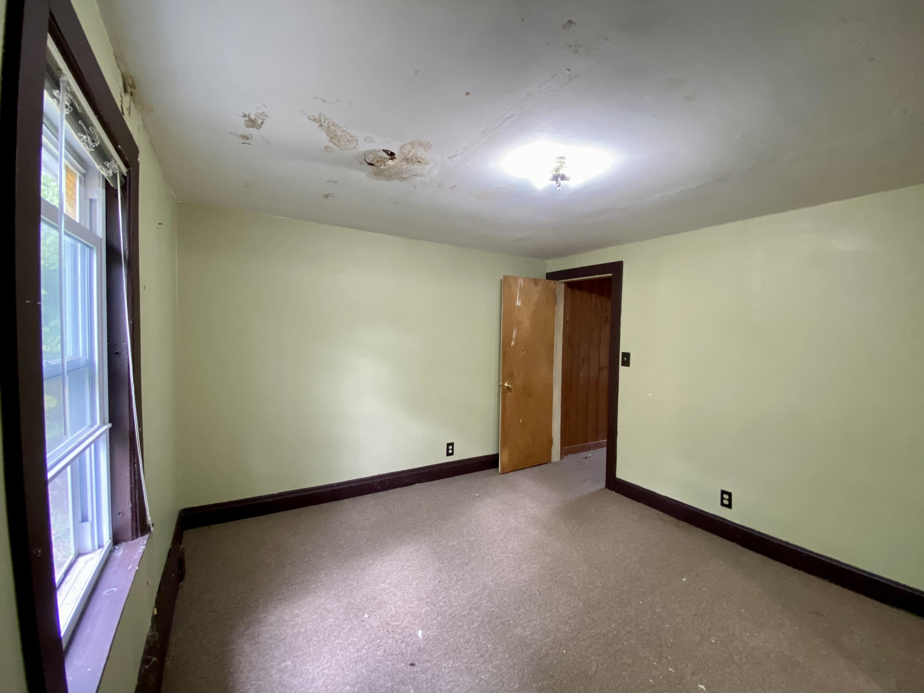 98 Auburn Road, Turner, ME, 04282