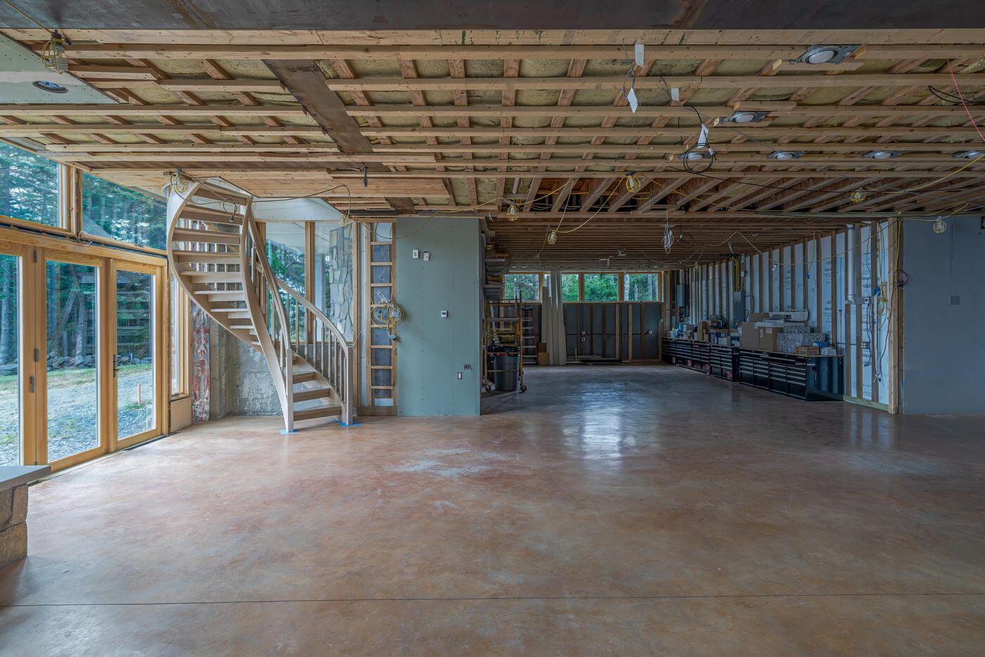 131 Lighthouse Point Road, Gouldsboro, ME, 04607