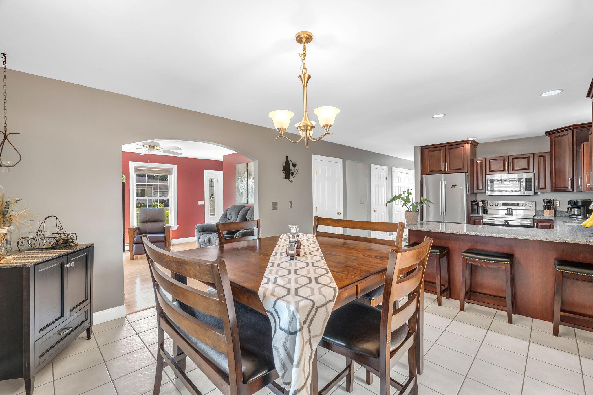 5 Chenault Street, Lewiston, ME 04240 17-web-or-mls-5-chenault-st