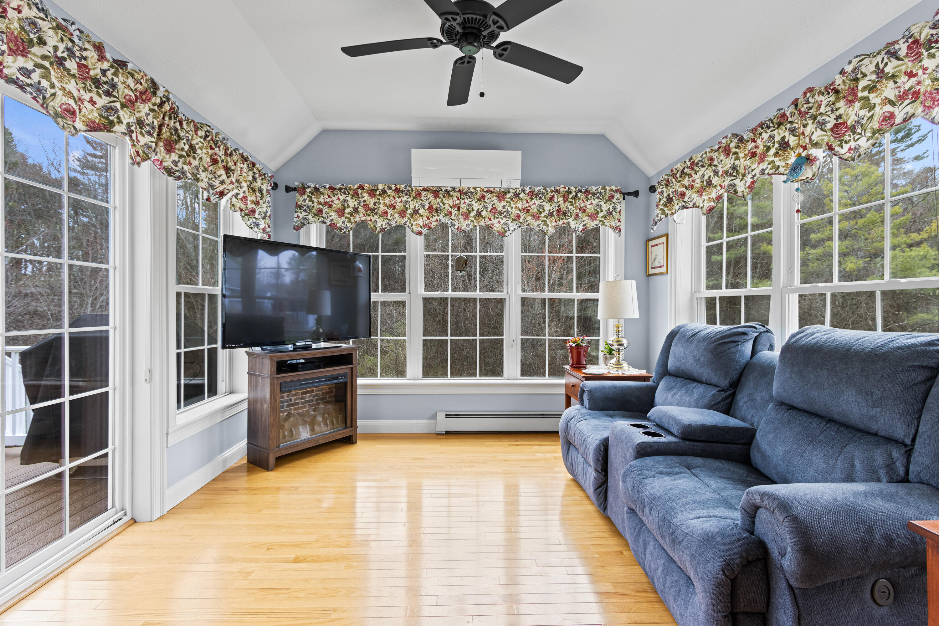 4 Chantelle Way, Saco, ME, 04072