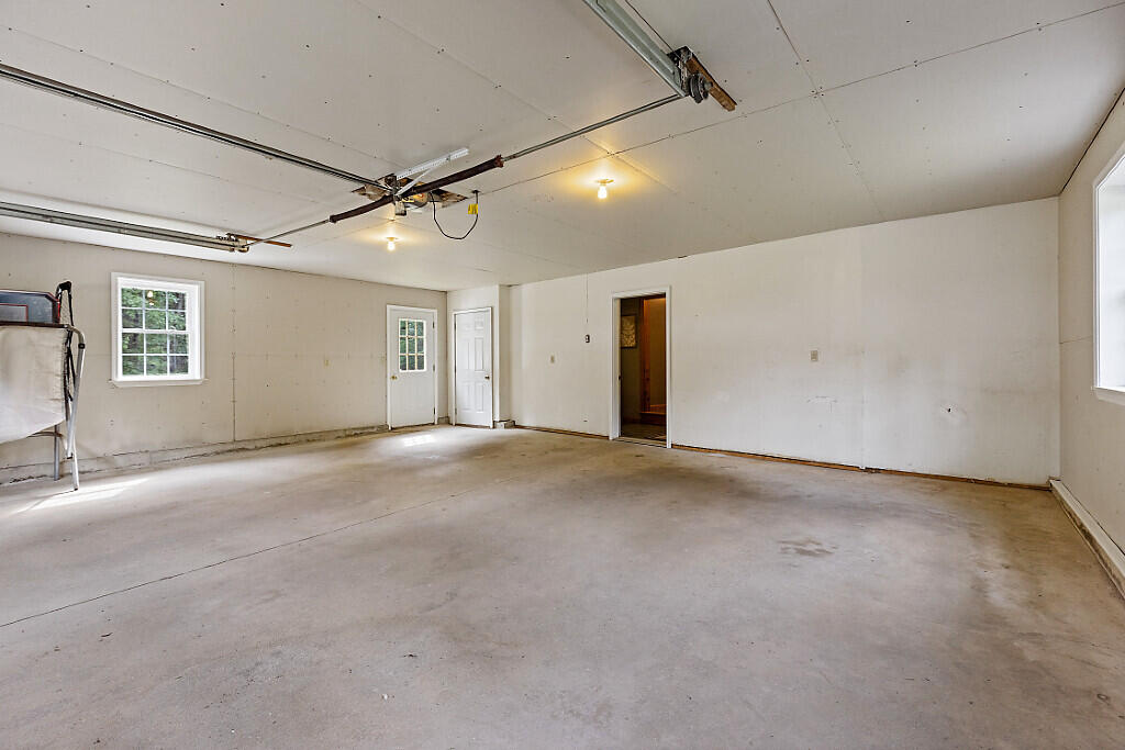 588 Banton Road, Palermo, ME, 04354