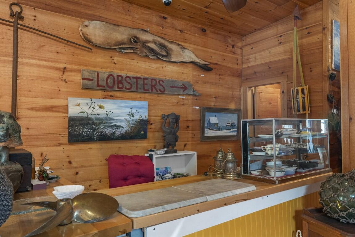 10 Mckown Street, Boothbay Harbor, ME, 04538