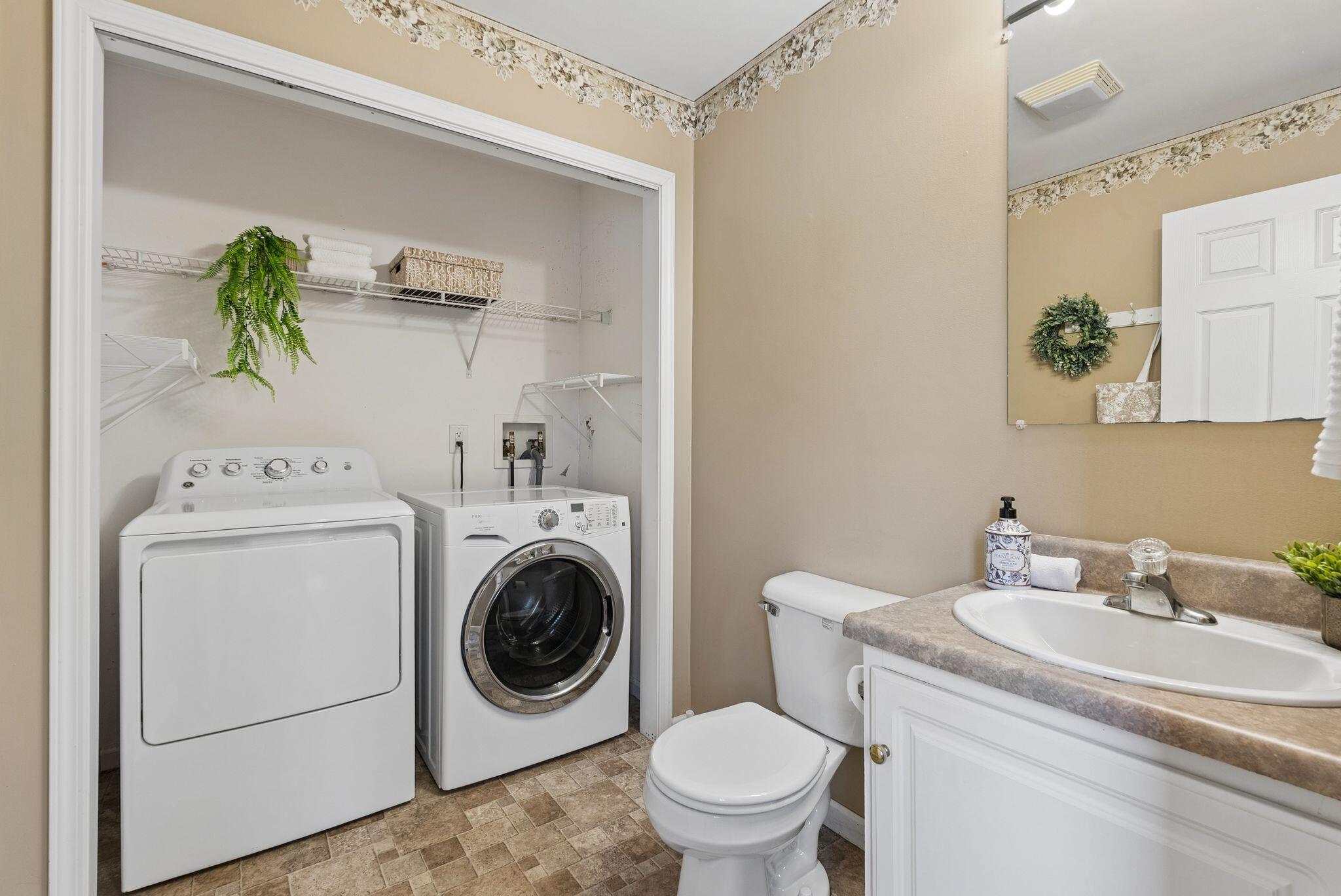 31 Murray Drive, Buxton, ME 04093 31 Murray Dr