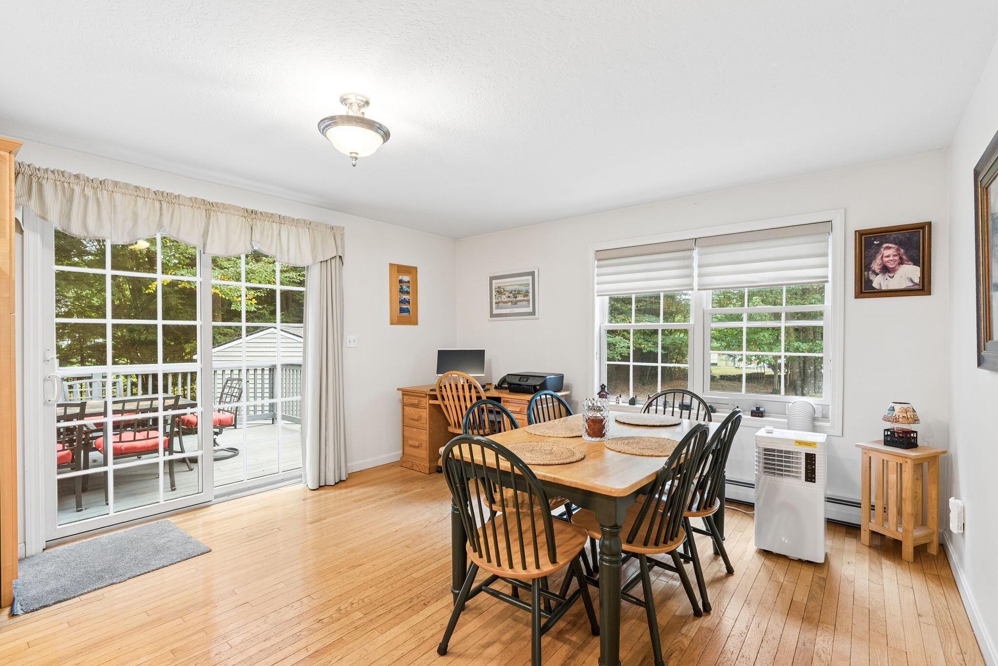 Eat In Kitchen area