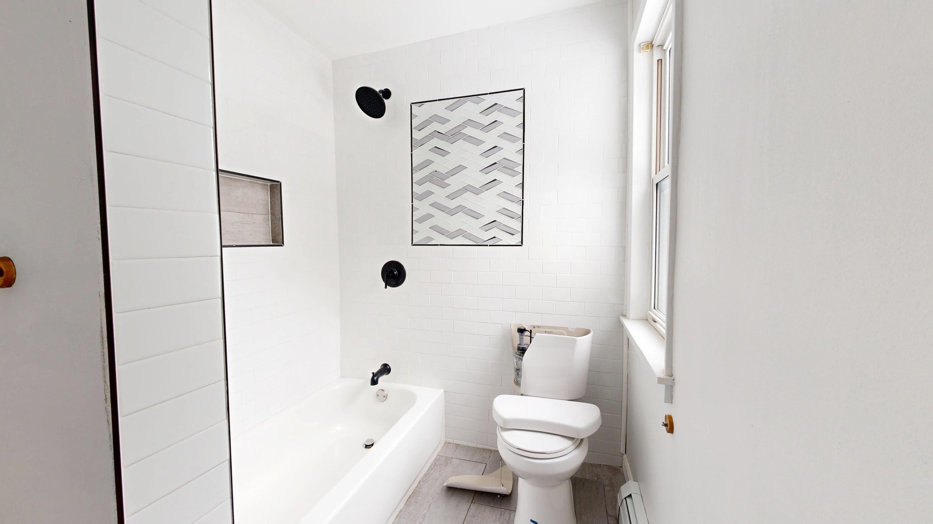 121-123 Oak Hill Road, Auburn, ME, 04210