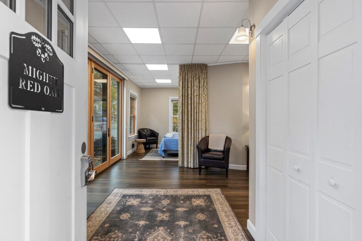 43 Oak Street, Boothbay Harbor, ME, 04538