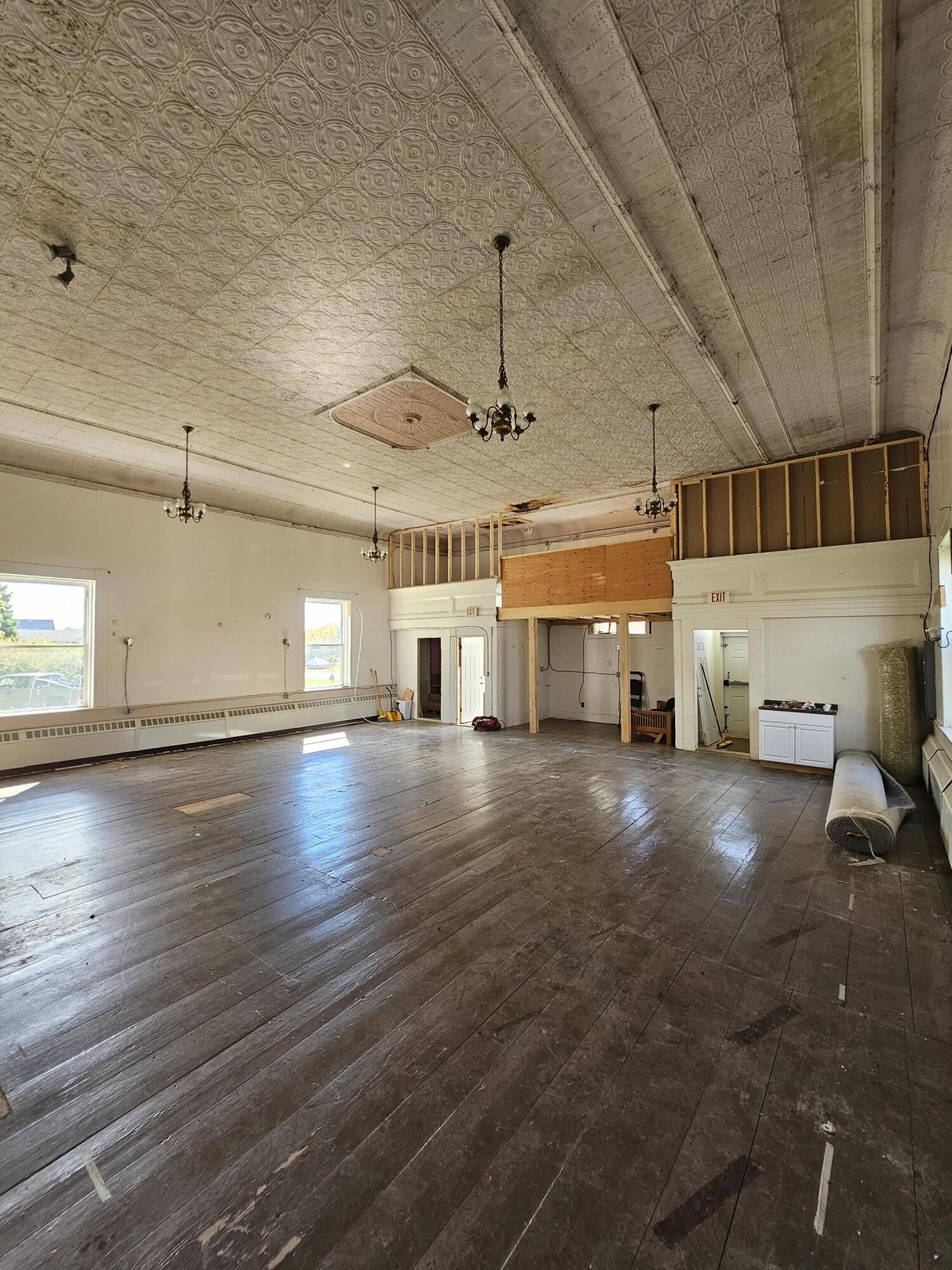 562 Ledge Hill Road, Corinth, ME, 04427