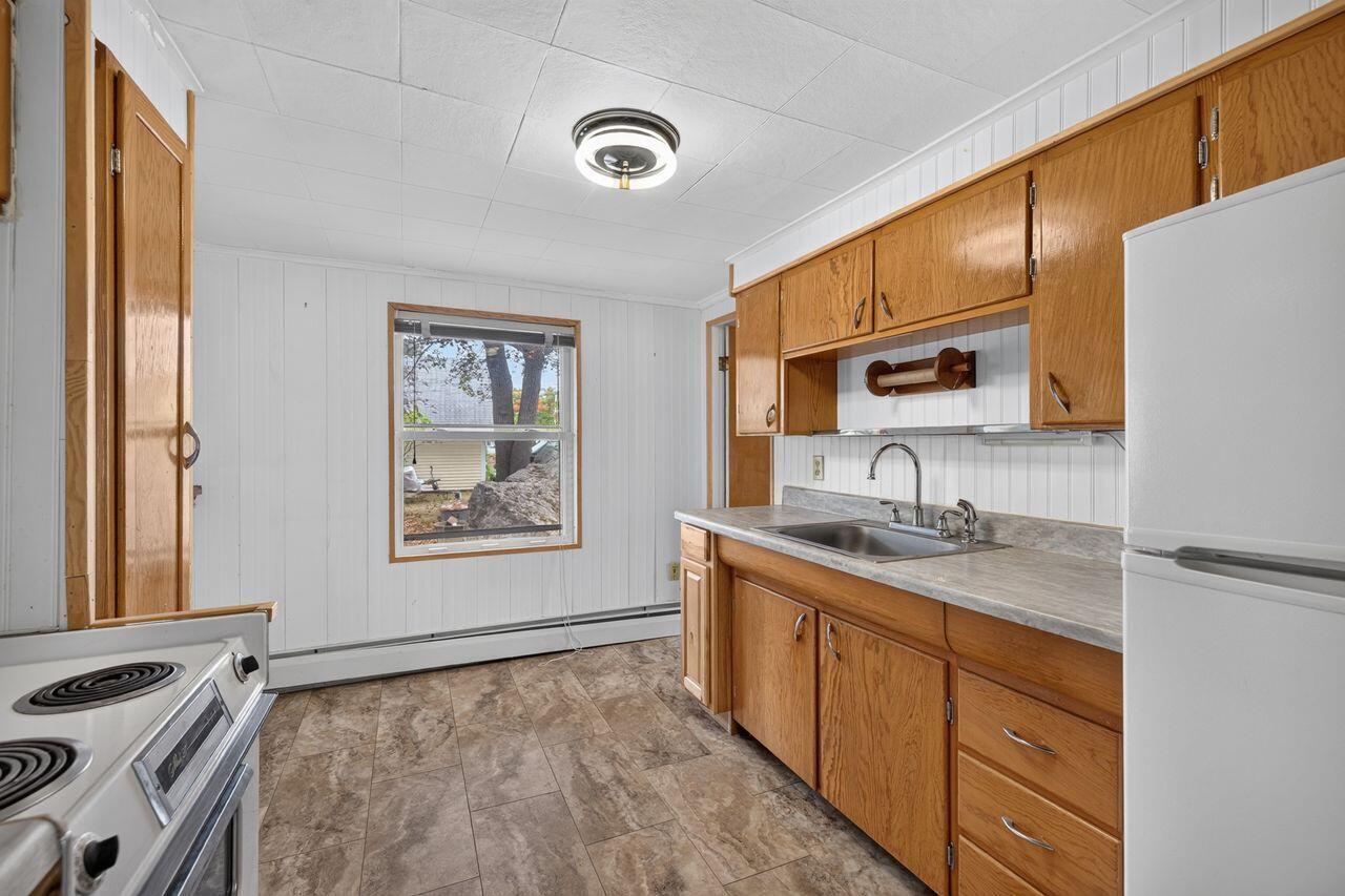 7 Bateman Street, Sanford, ME 04073 3G0A0386