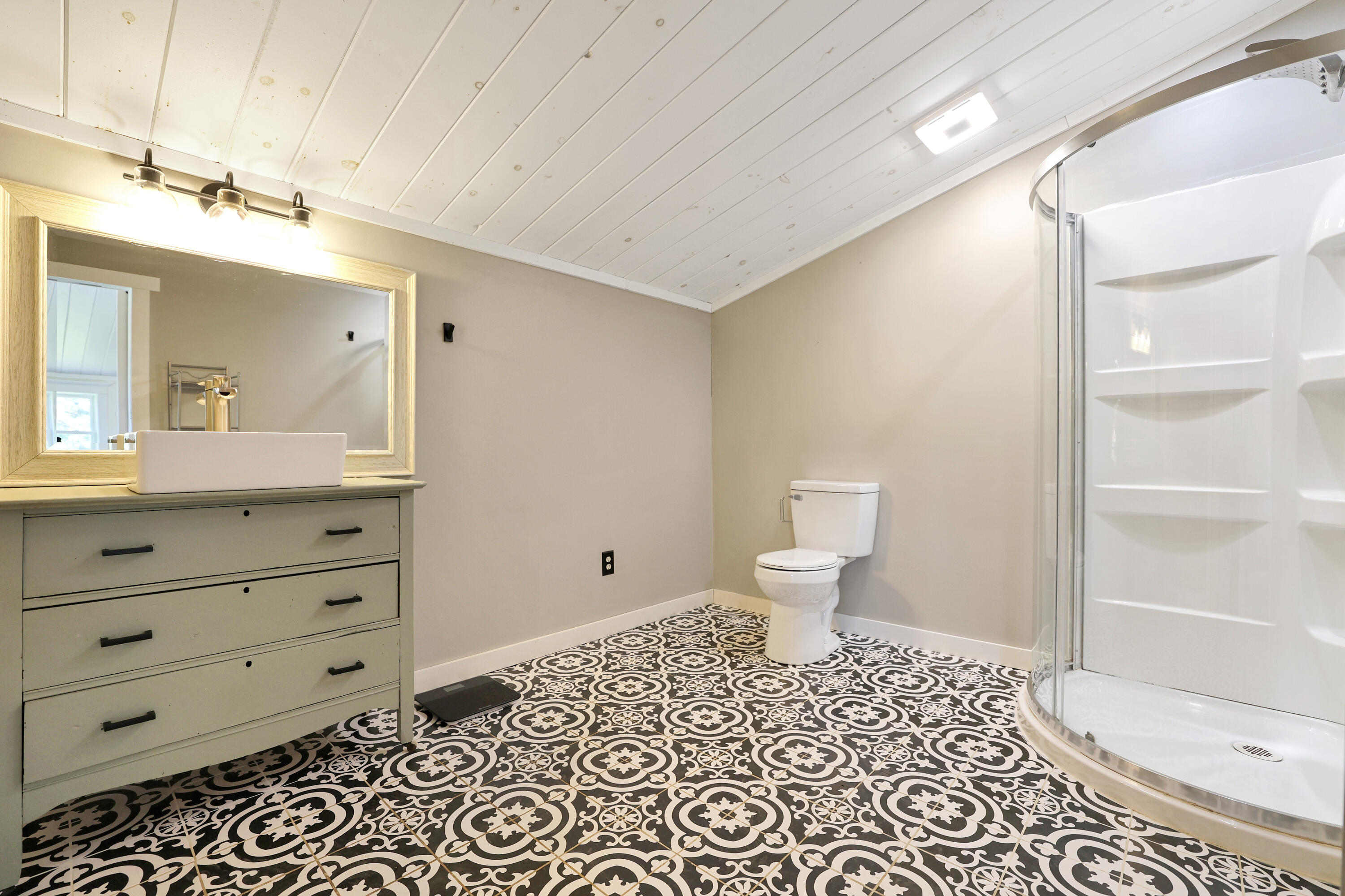 43 Fords Lane, Mapleton, ME 04757 240A1098