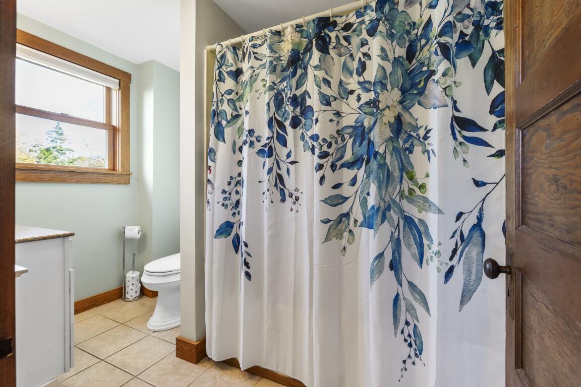 22 Gray Road, Southport, ME, 04576