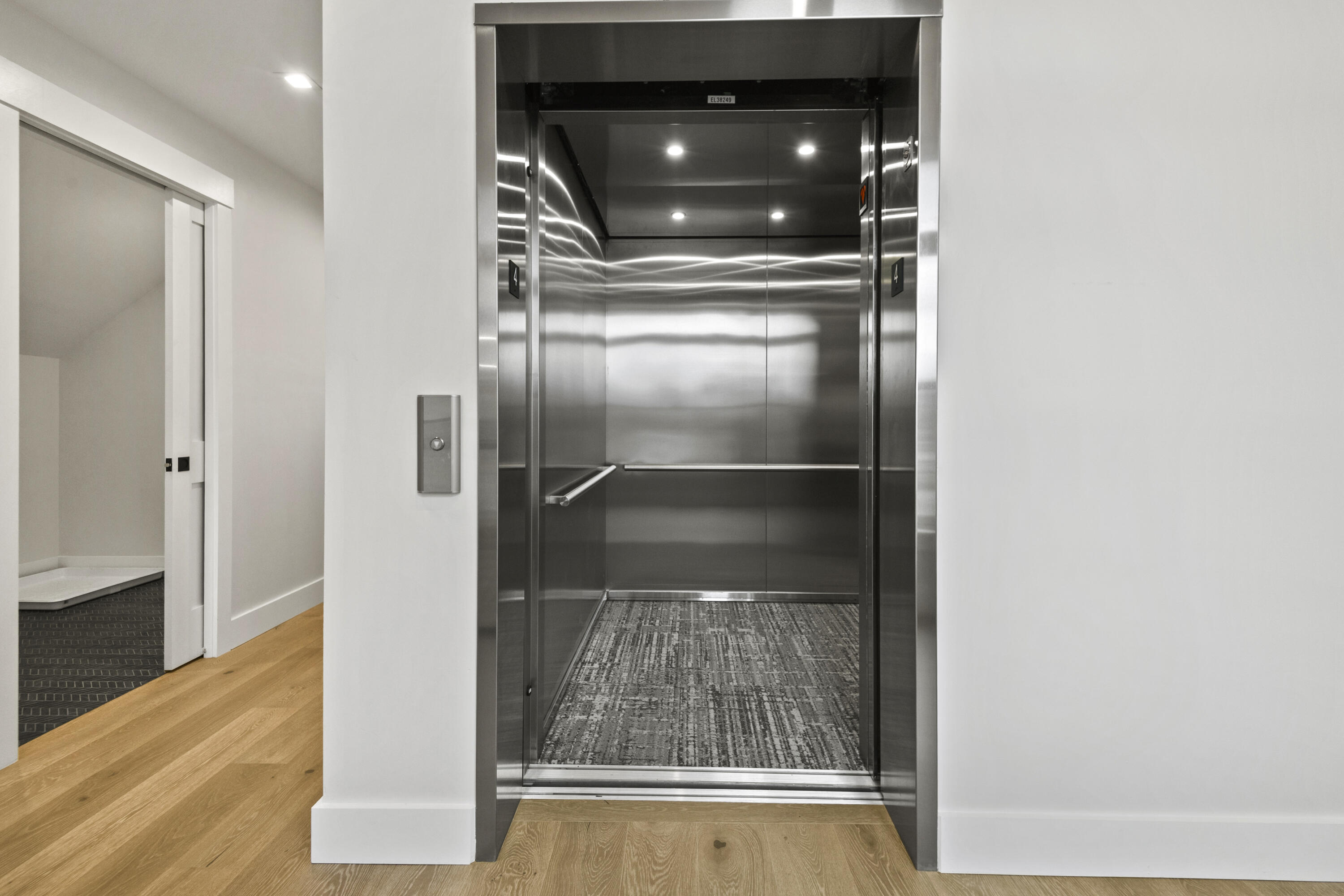 2 India Street UNIT 4, Portland, ME, 04101