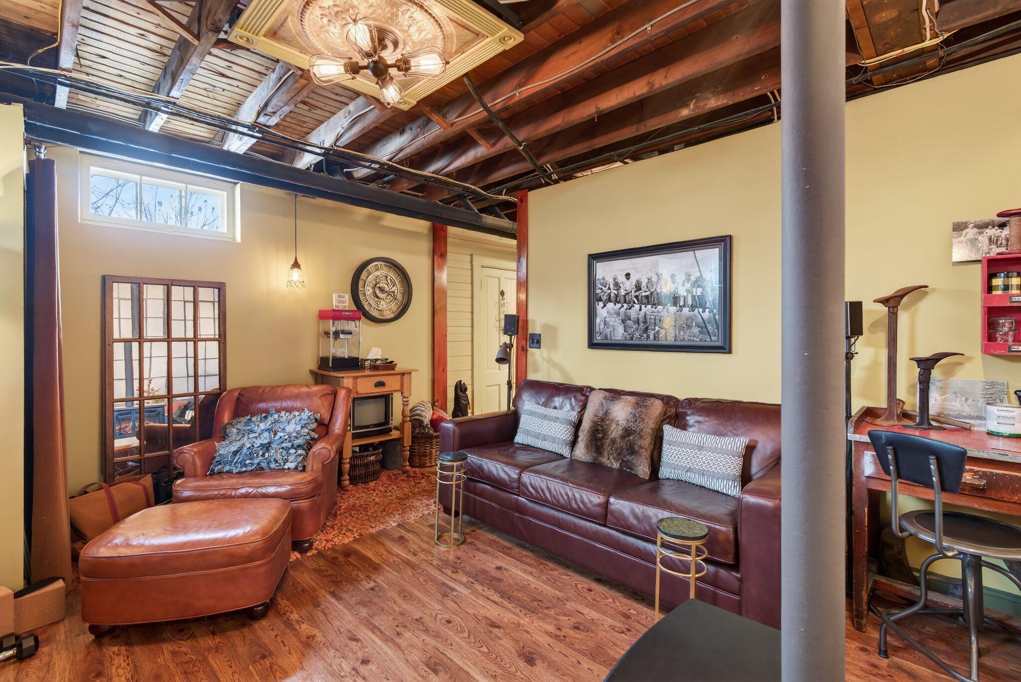 121 Sixth Street, Auburn, ME, 04210