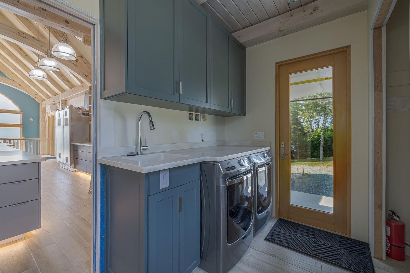 131 Lighthouse Point Road, Gouldsboro, ME, 04607