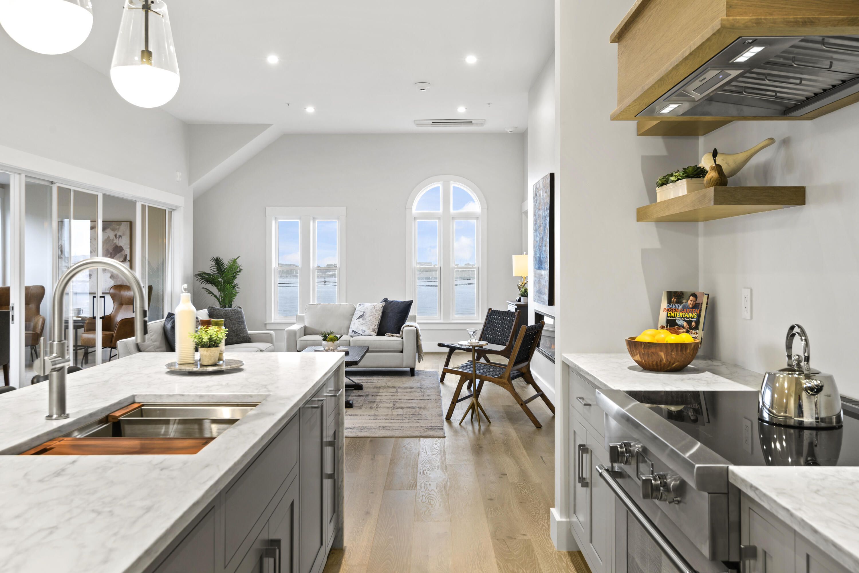 2 India Street UNIT 4, Portland, ME, 04101