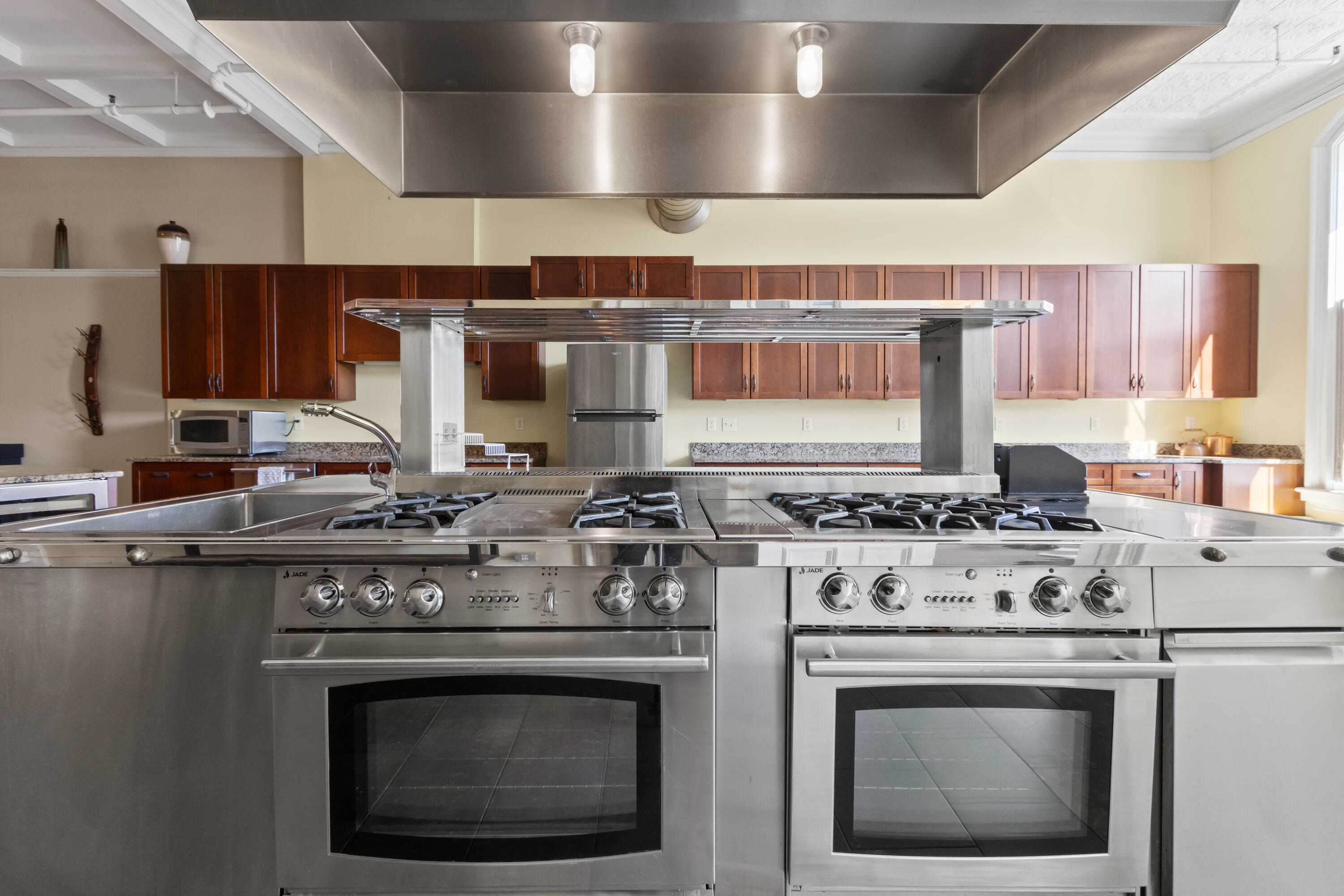 49 Lisbon Street UNIT 2, Lewiston, ME, 04240