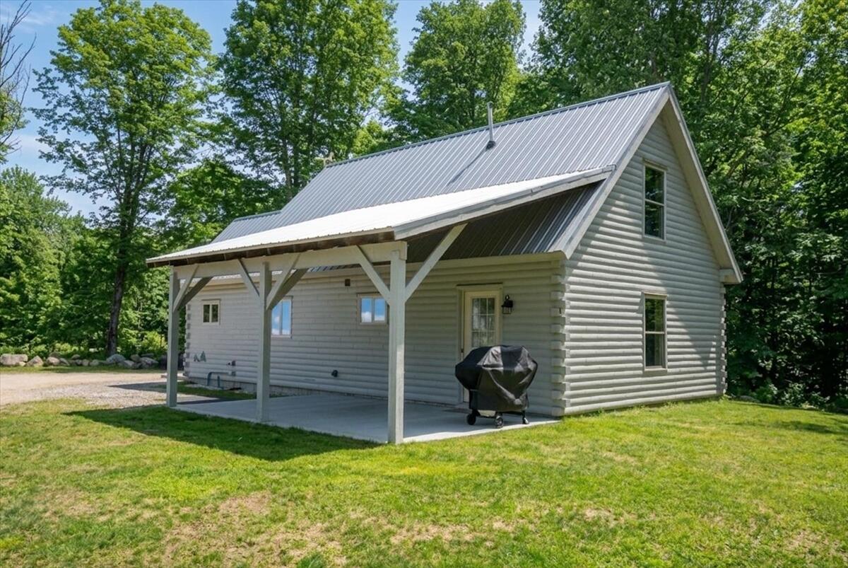 7 Abbott Hill Road, West Paris, ME, 04289