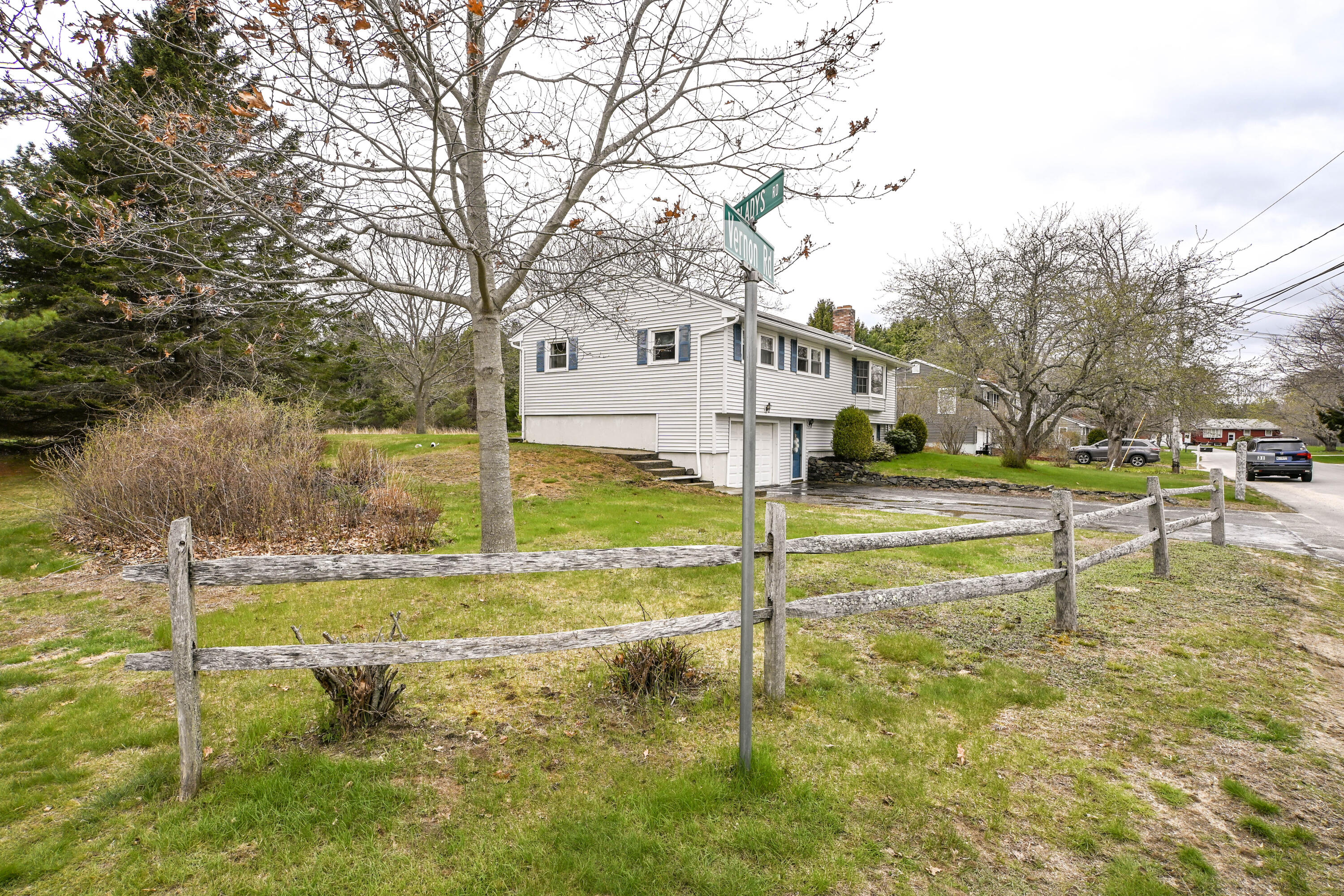 31 Vernon Road, Cape Elizabeth, ME, 04107