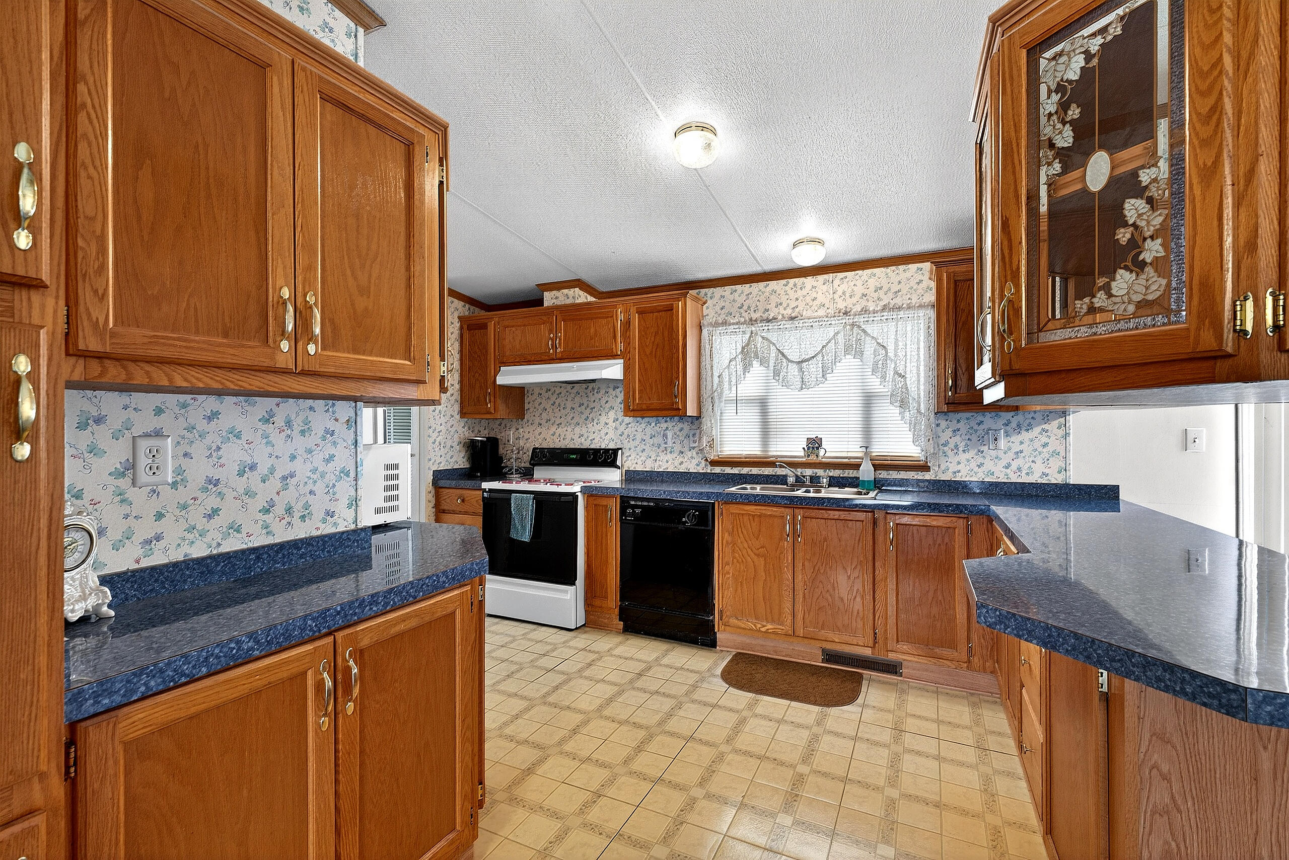 16 Village Green Road, Waterville, ME, 04901