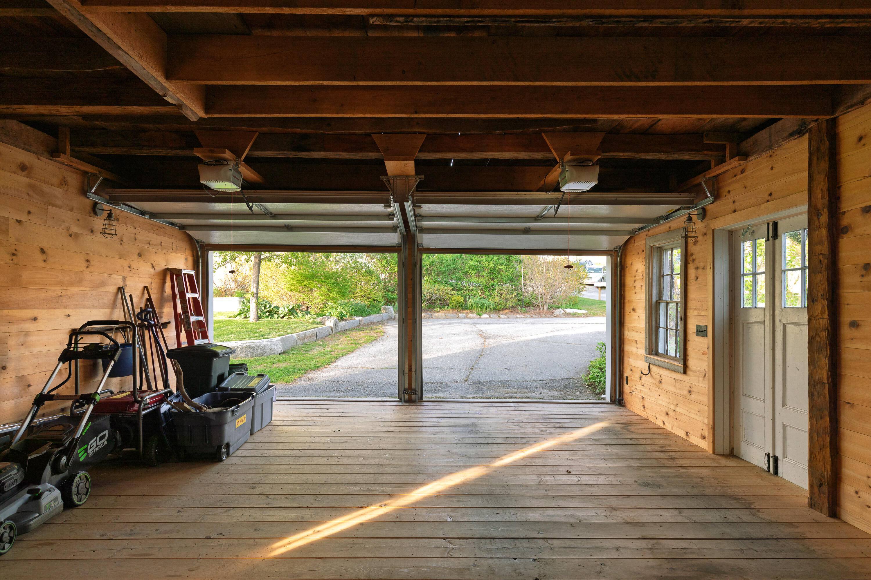 Barn/Garage