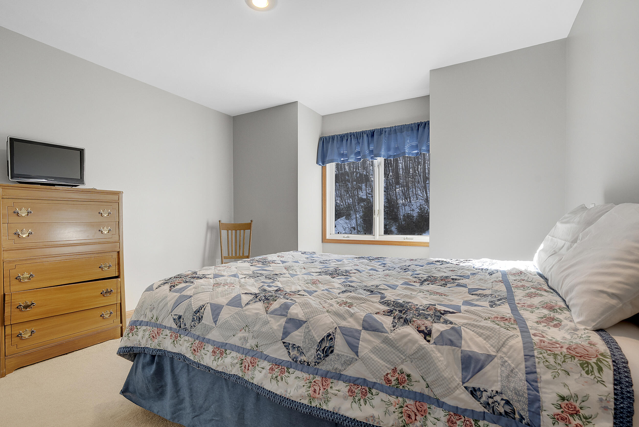 16 Jibe Road Road UNIT O-1, Newry, ME, 04261