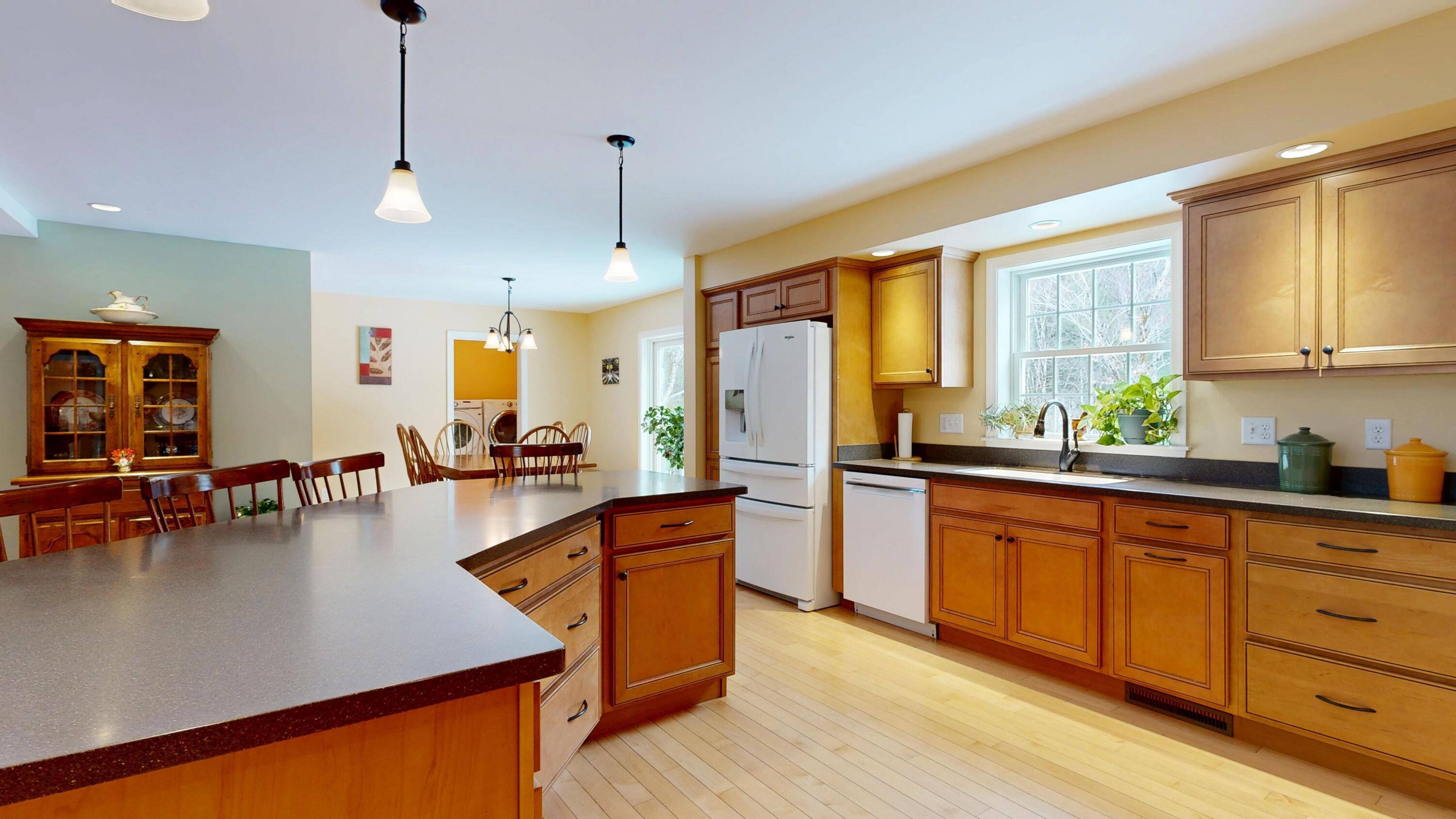 141 Bradbury Road, Lewiston, ME, 04240