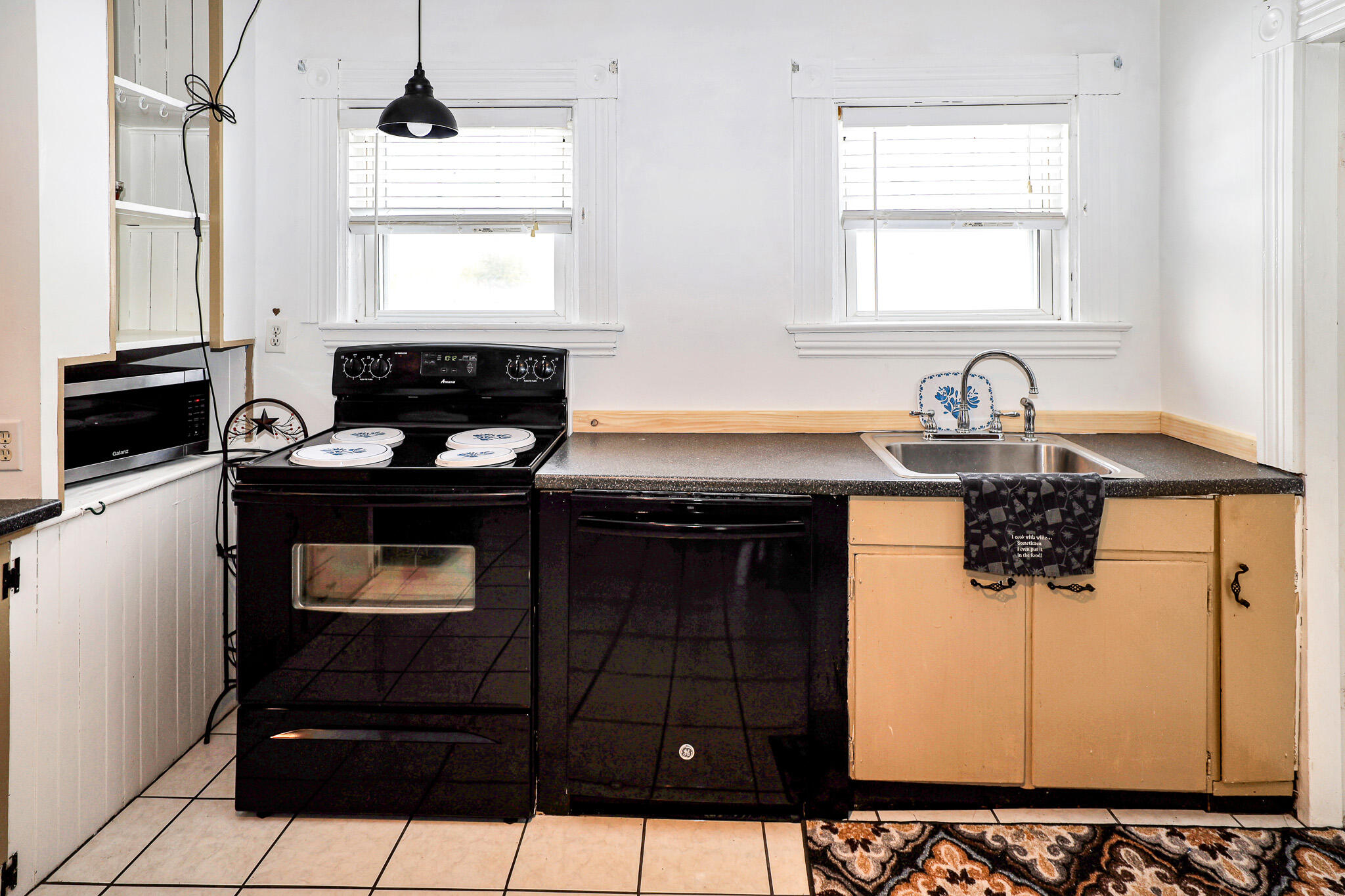 40 Pine Street, Dixfield, ME, 04224