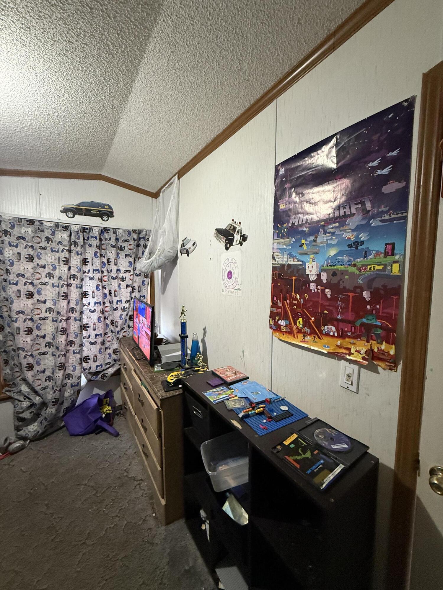 43 Whitten Road, Clinton, ME, 04927