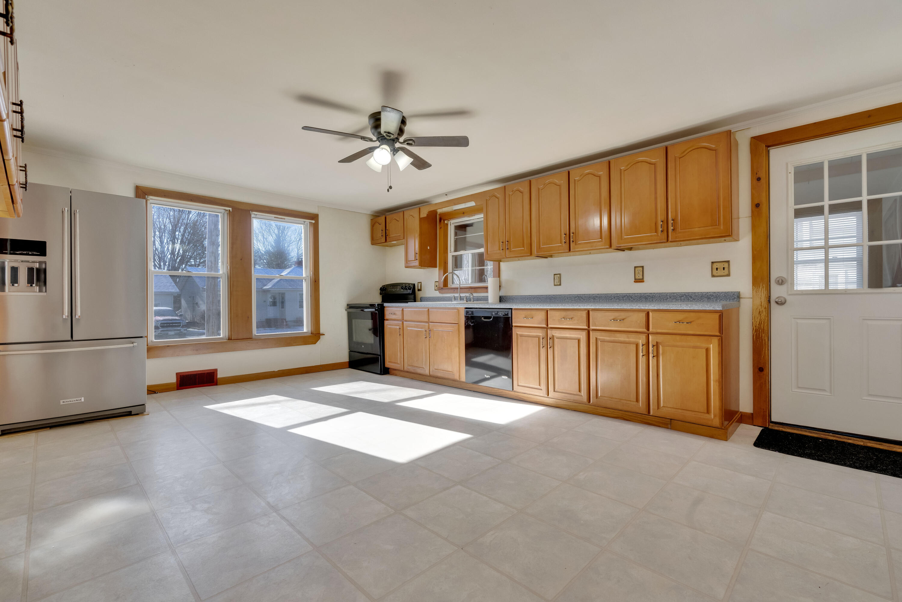 44 Towle Street, Auburn, ME, 04210