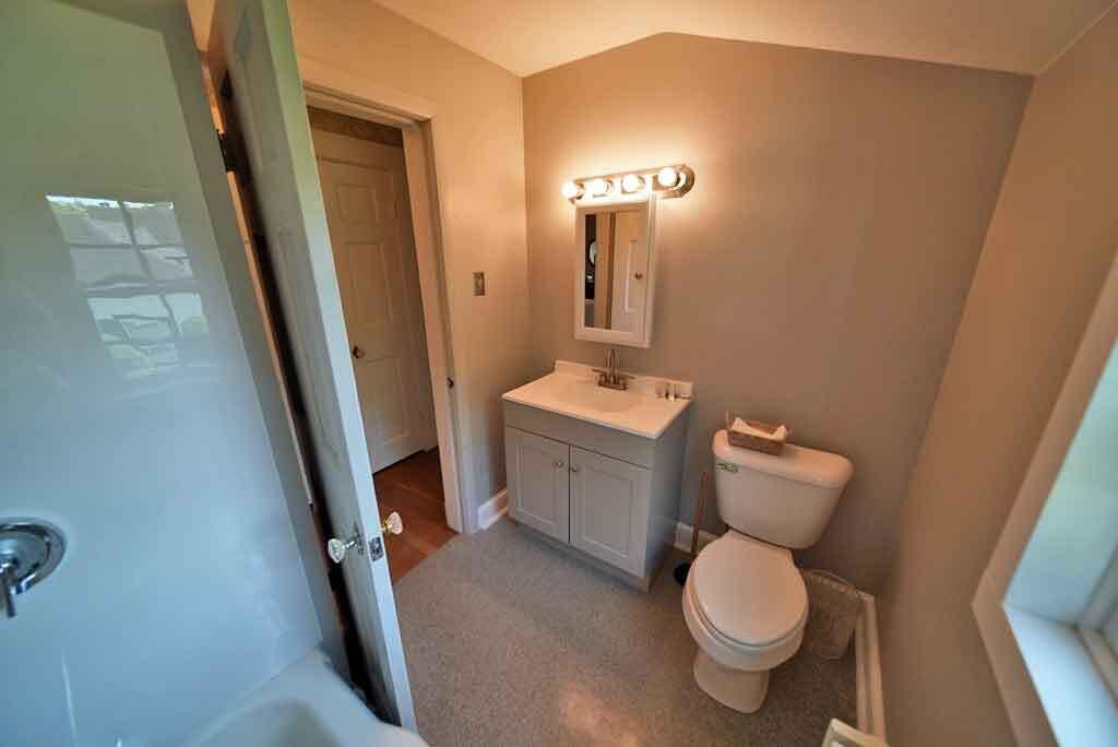 33 Pleasant Street, Houlton, ME, 04730