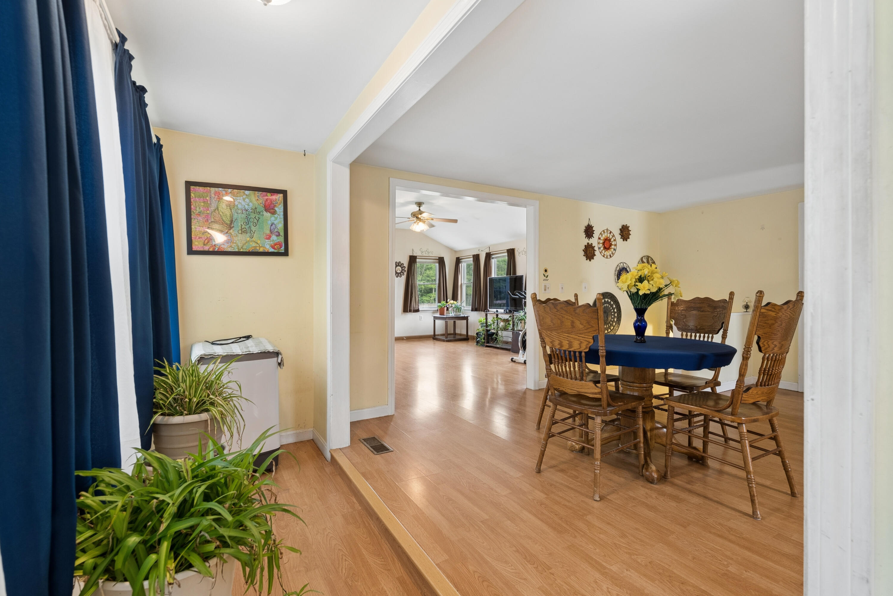 343 Luce Road, Readfield, ME 04355 DSC08401