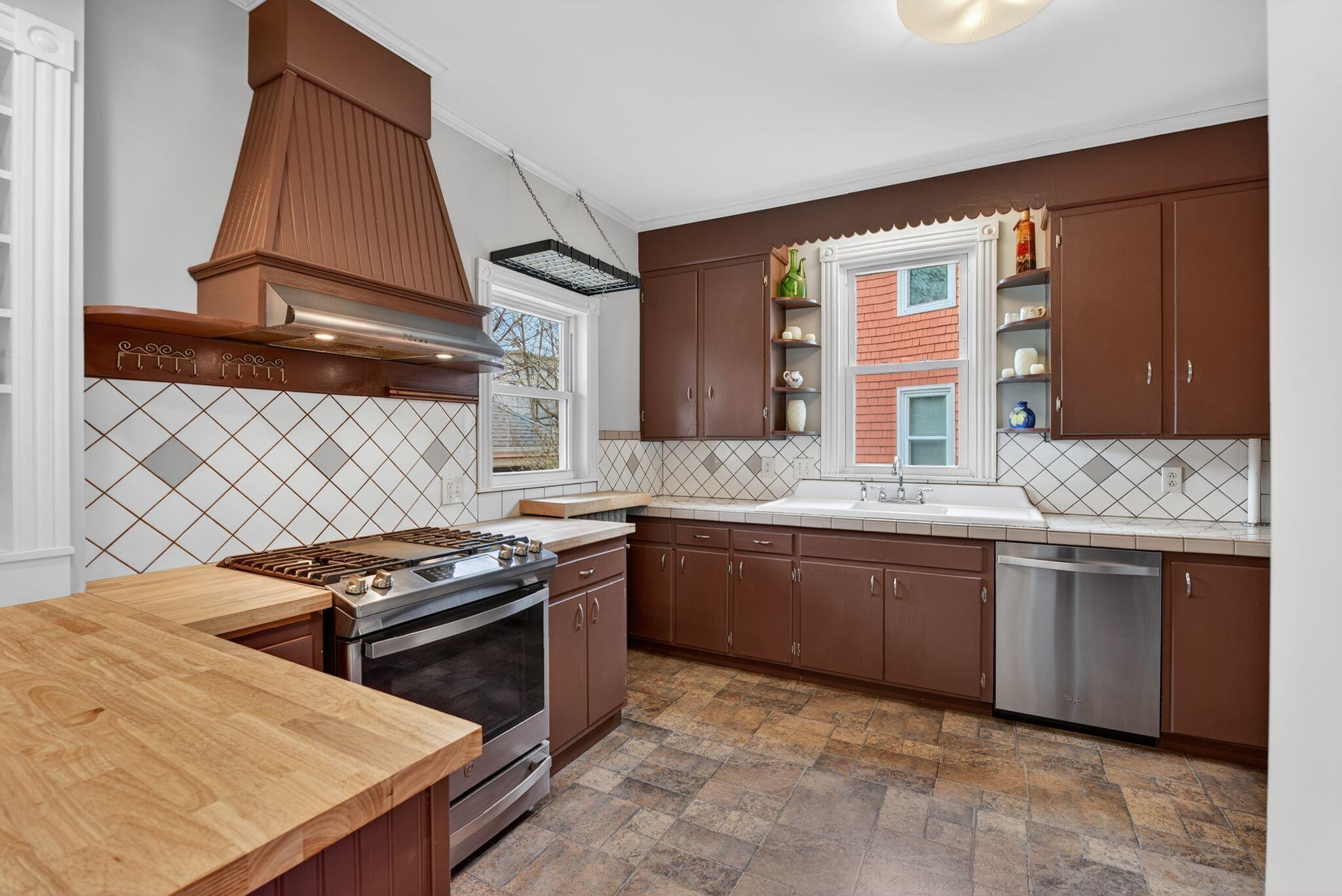 106 Dartmouth Street, Portland, ME, 04103 106 Dartmouth Street, Portland, ME, 04103