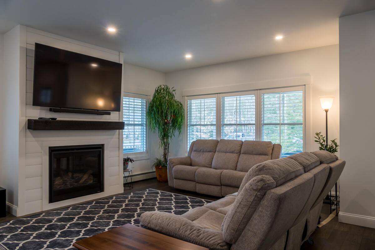 33 Eastfield Drive, Gray, ME, 04039