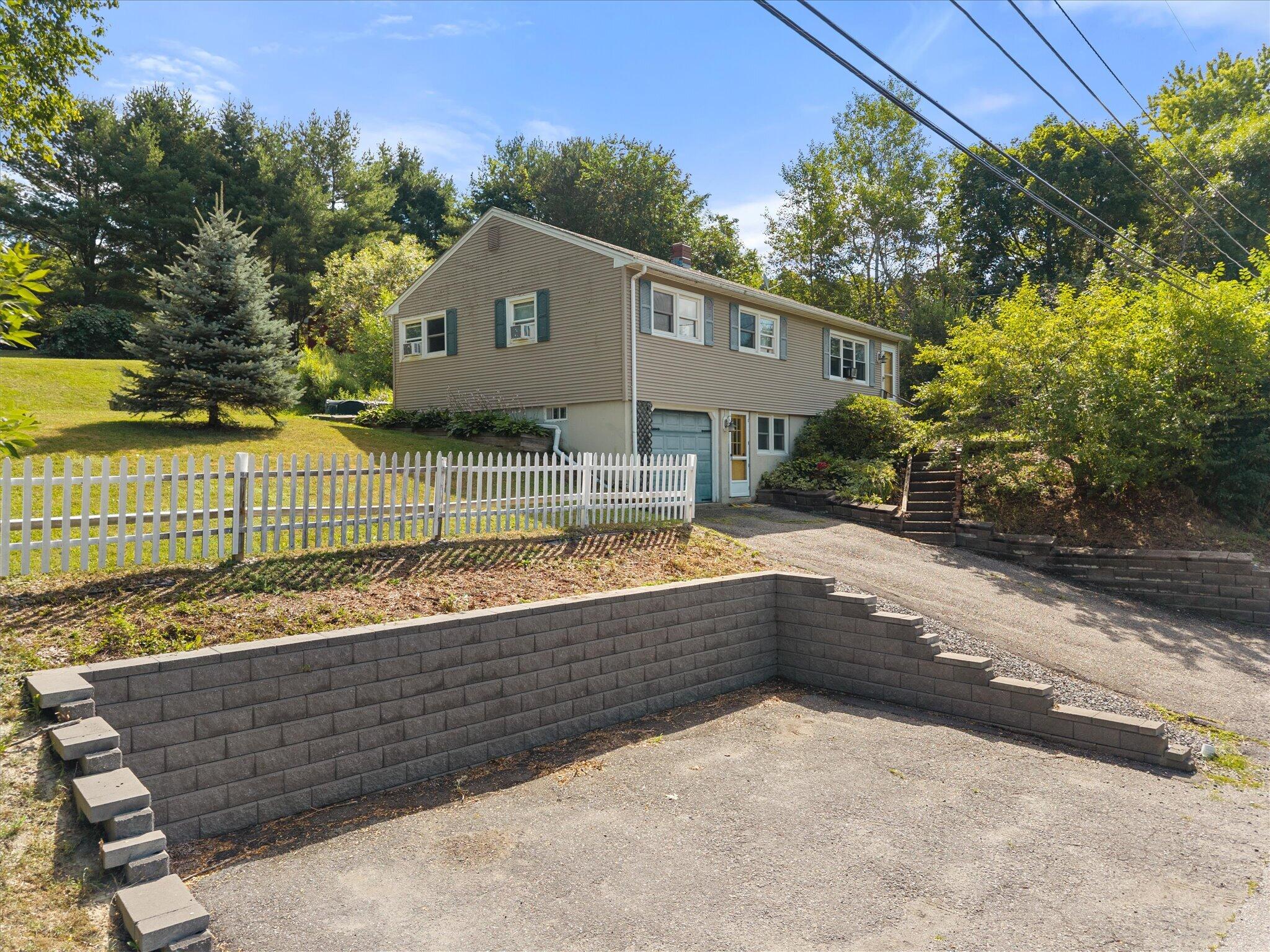24 Coldbrook Road, Hampden, ME 04444 01-24 Coldbrook Rd