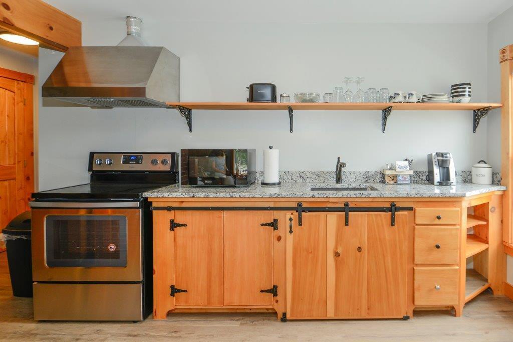 679 Roosevelt Trail, Naples, ME, 04055