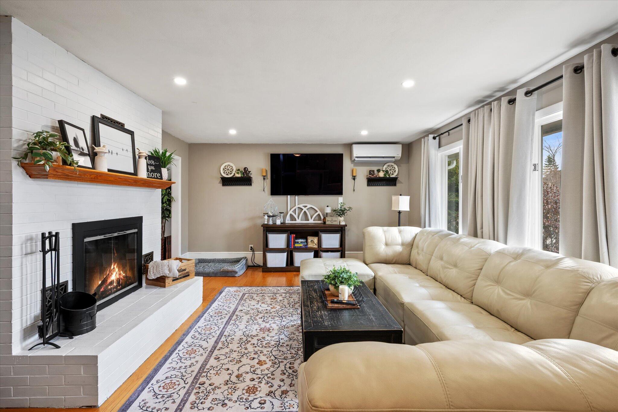 7 Williams Street, Hampden, ME, 04444