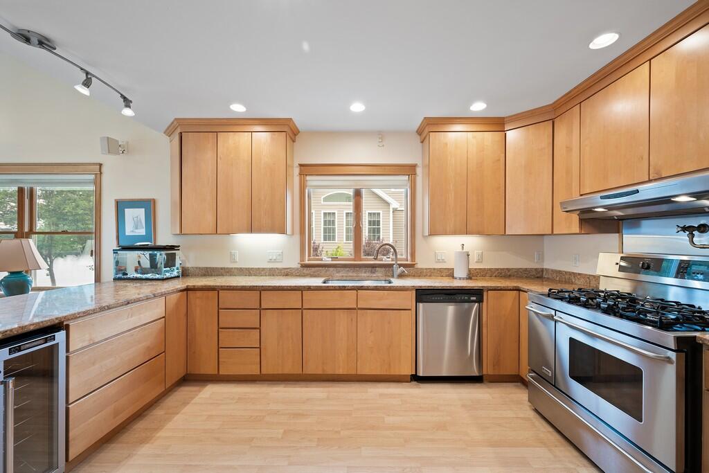 15 Harbor Drive UNIT 15, Brewer, ME, 04412