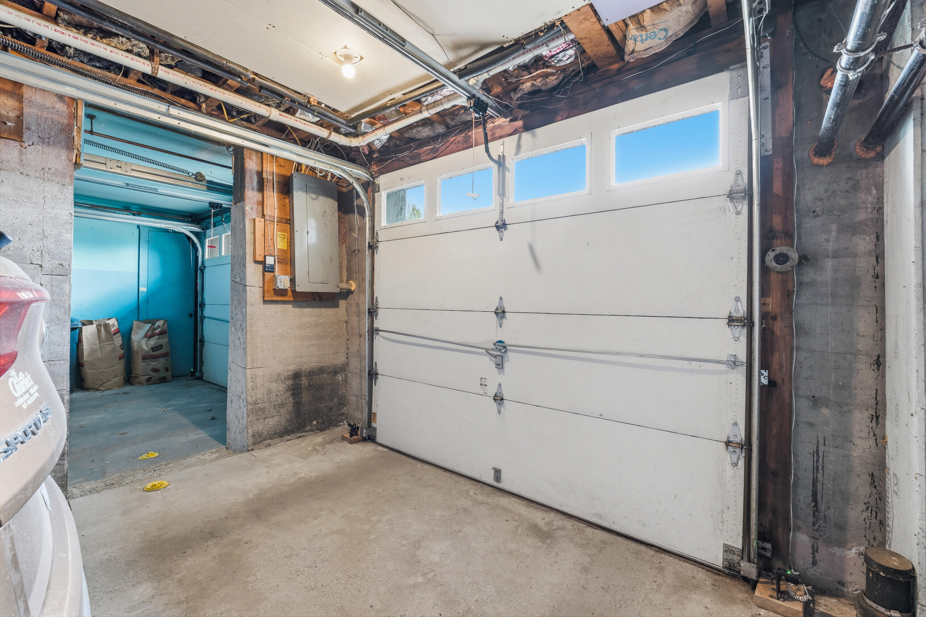 14 Blaine Avenue, Augusta, ME 04330 2 Bay Garage