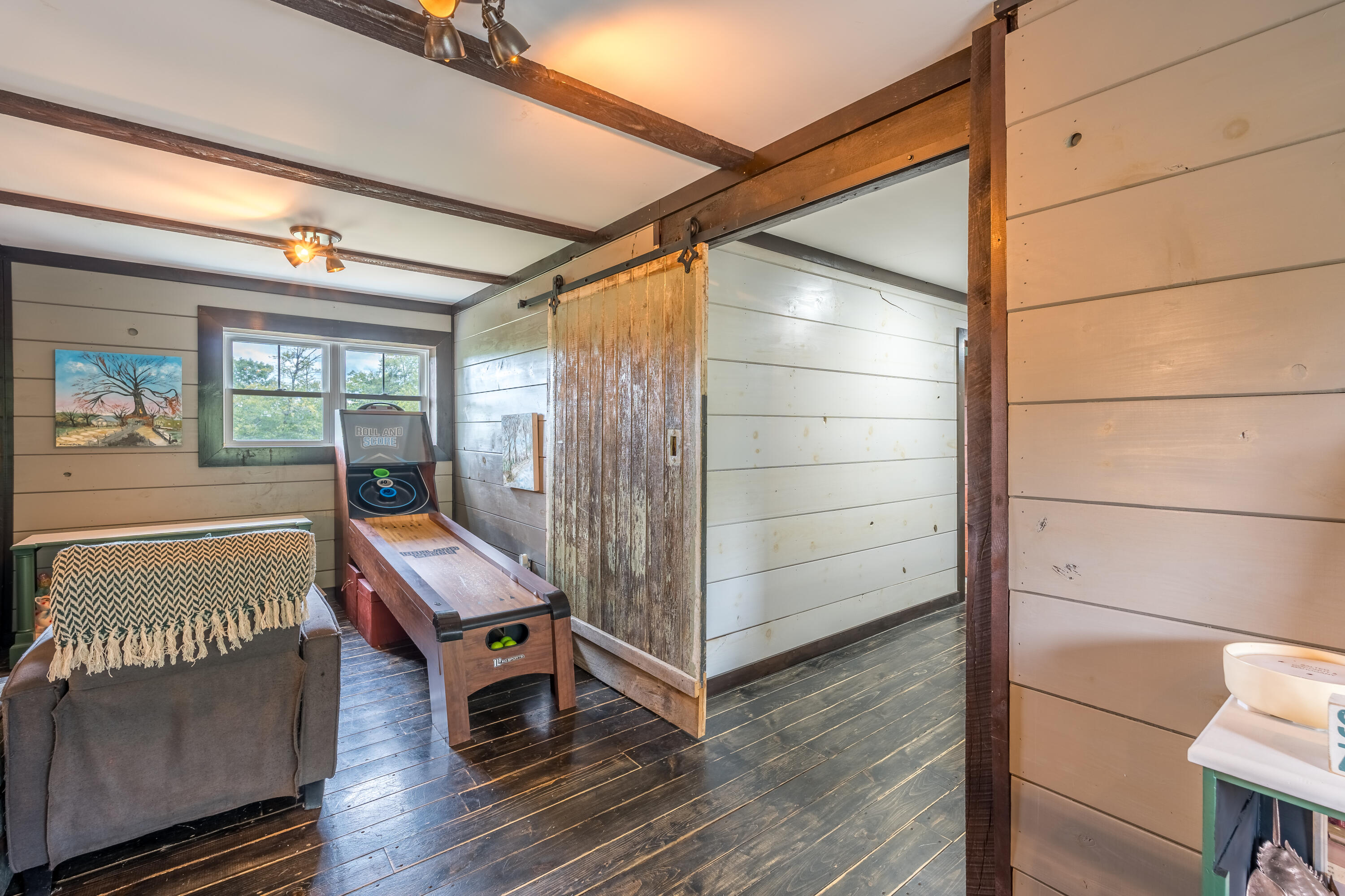 42 East Oxford Road, Paris, ME, 04281