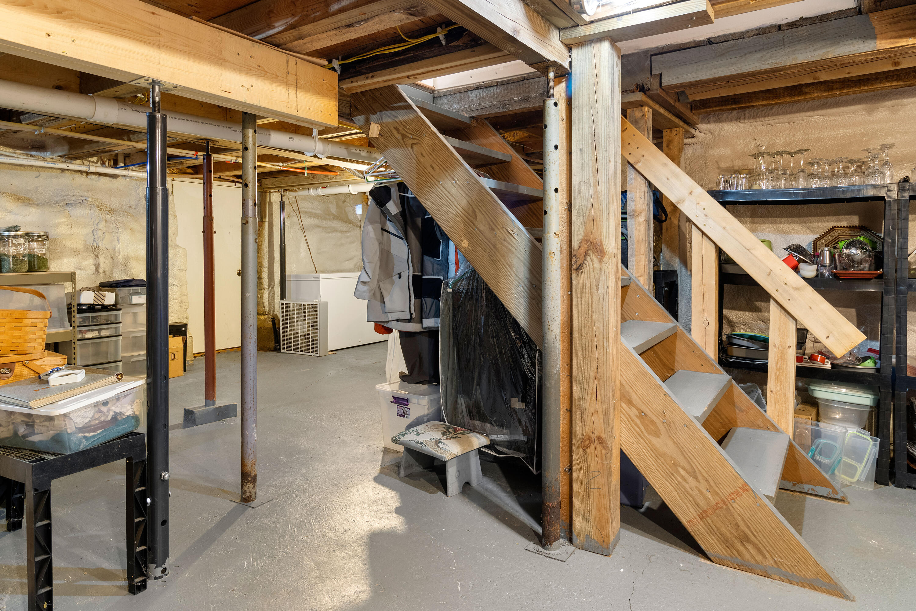 902 Dutch Neck Road, Waldoboro, ME, 04572