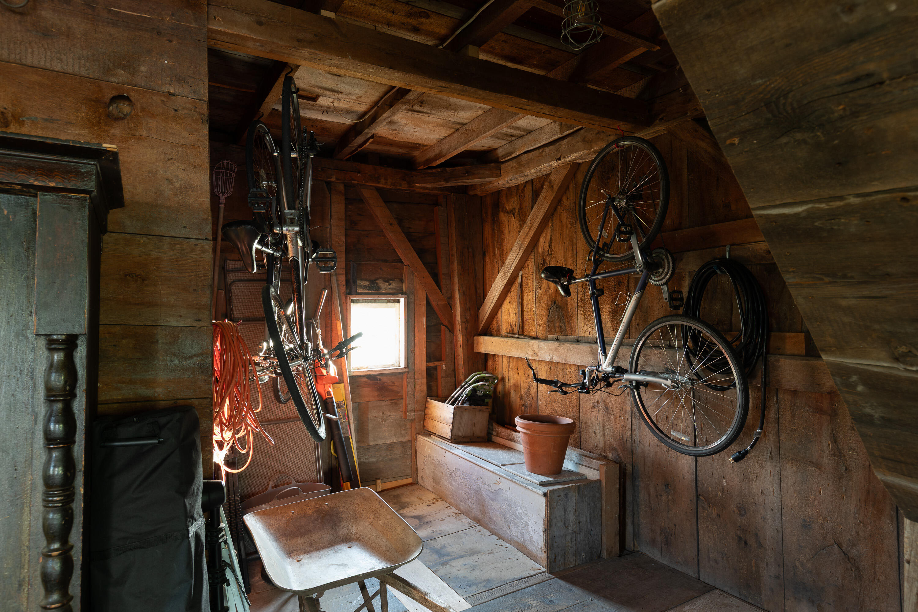 Old Privy in the Ell